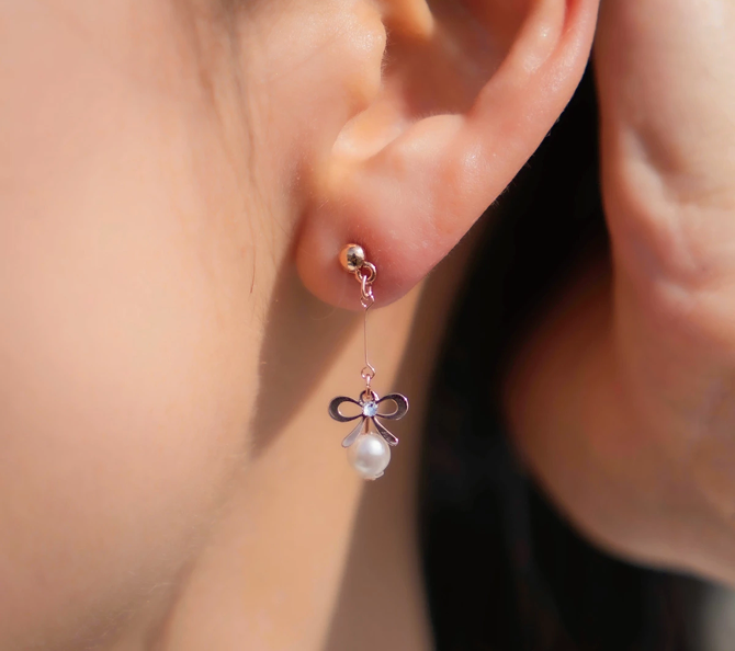 肌にスッとなじむ、摩擦ゼロのなめらかさ